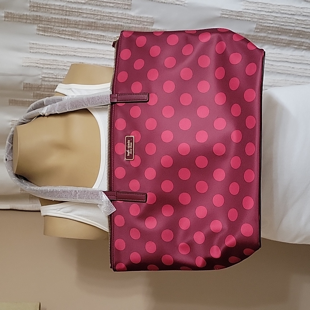 Kate Spade Blackberry Dot Purse! NWT!